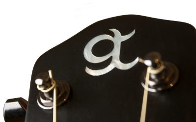 Build Your Own Acoustic Guitar – BYOA 19 – Graham Taylor