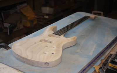 ParkFest 2012 -the RNLI prize guitar – P3