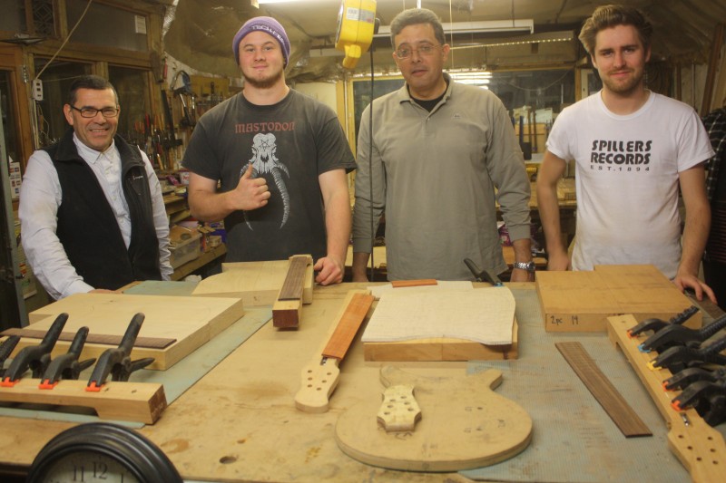 Build Your First Guitar – LIVE STREAM!