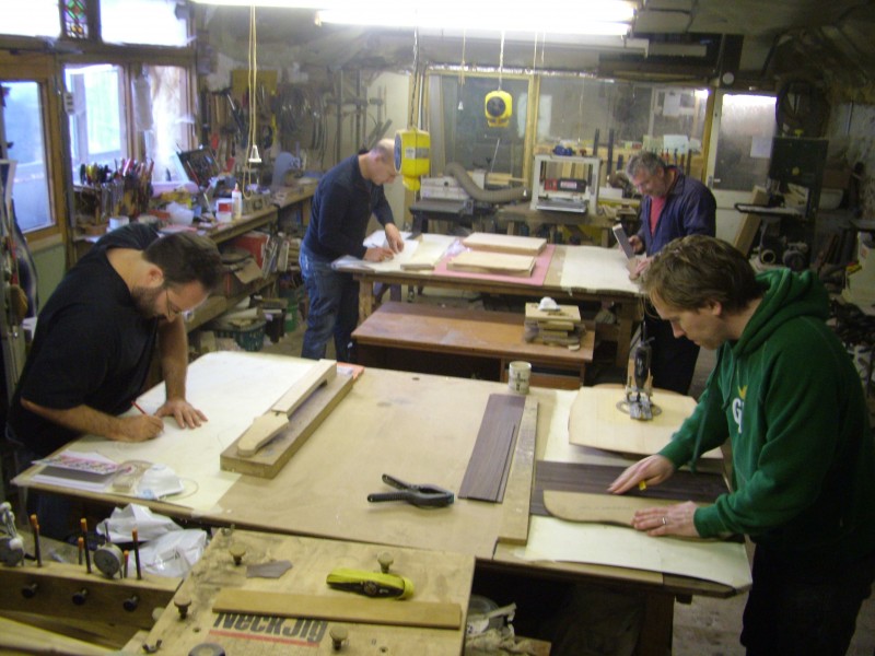 Build Your Own Custom Guitar – Sept 2010 – P1