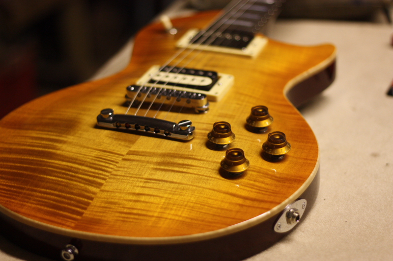 Custom Build – Set neck, Single cut, Flamed Cap- P16